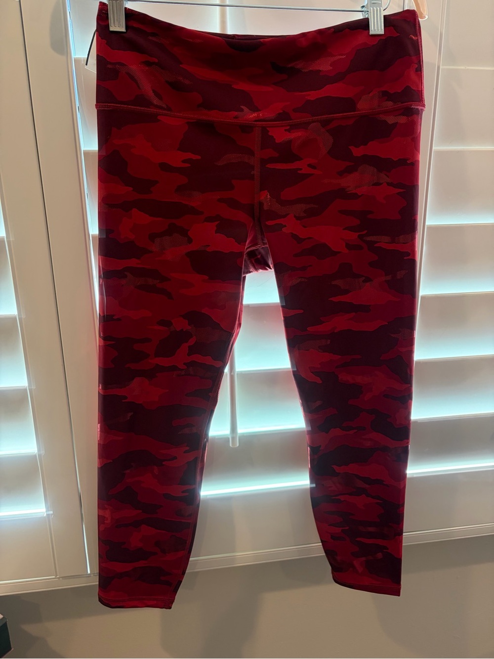 Athleta Red Metallic Camo Elation Train 7/8 Leggings High Waist
